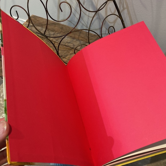 The Cupcake Bible Flexibound - Picture 4 of 5